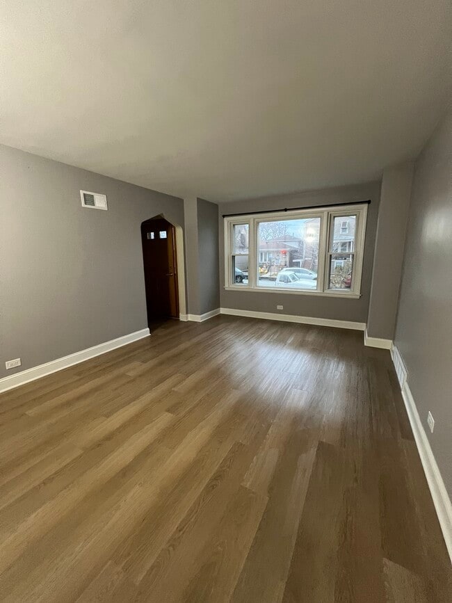 Foto del edificio - 6208 S Keating Ave