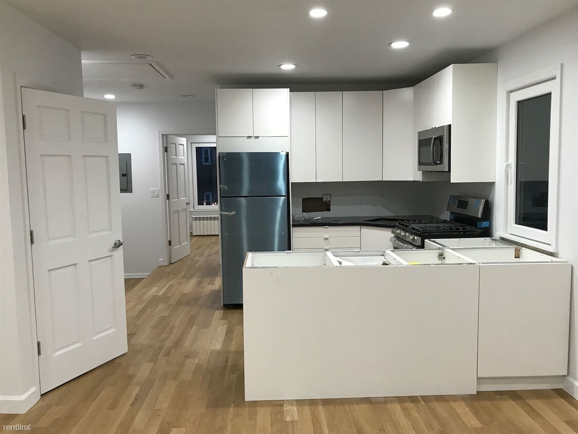 Foto principal - 7027 65th St