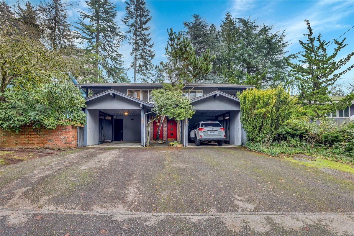 Primary Photo - 108 108th Ave SE