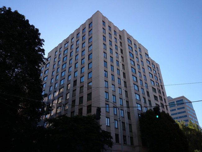 Building Photo - 1105 Spring St