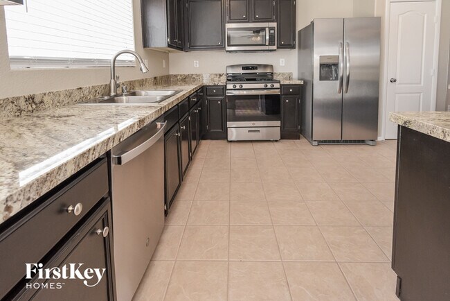 Building Photo - 613 Belsay Castle Ct