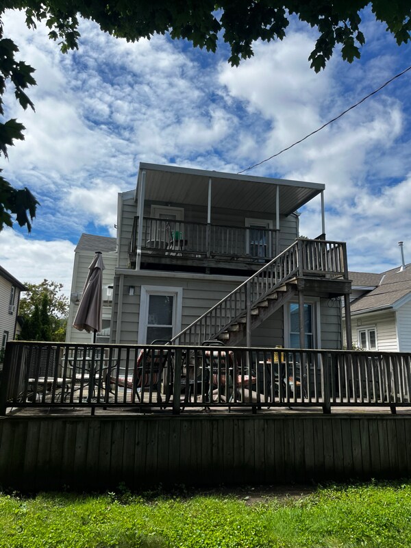 Foto del edificio - 1311 Monroe Ave