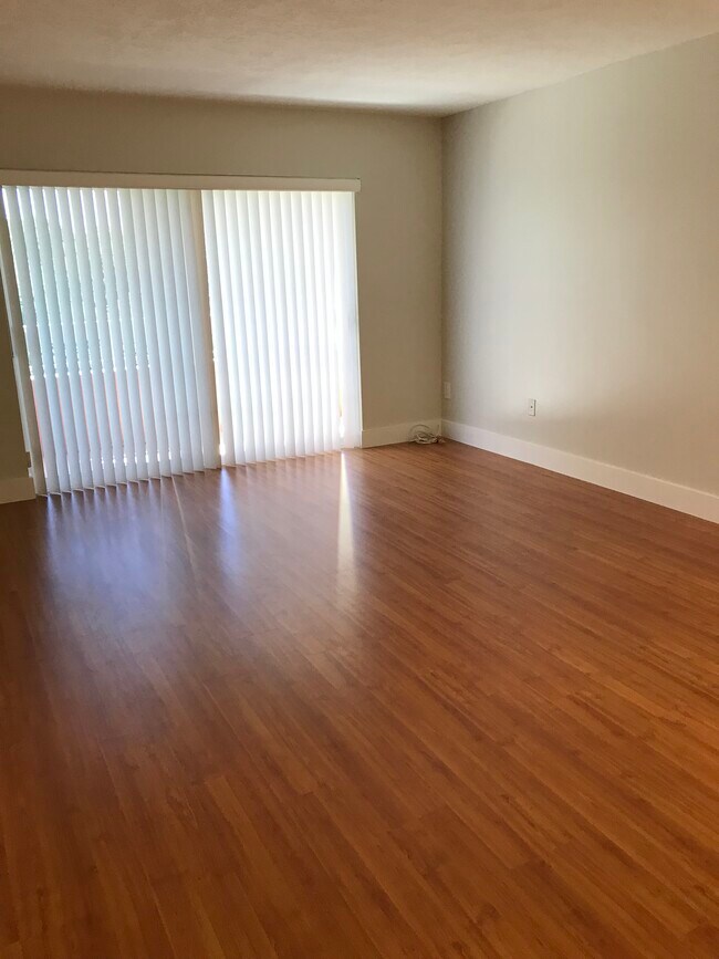 7850 Camino Real Unit O419, Miami, FL 33143 Condo for Rent in Miami