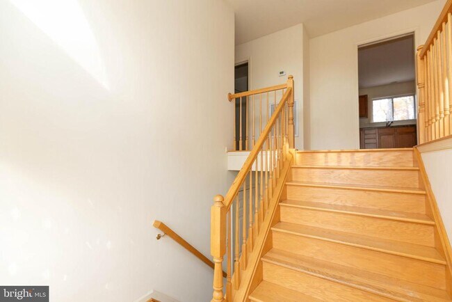 Foto del edificio - 3311 Mission Rd