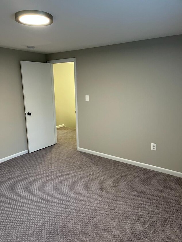 Single room - 4040 20th St N