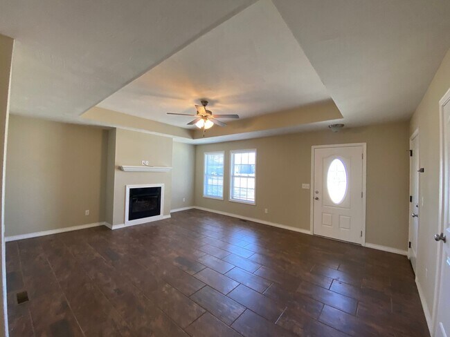 Foto del edificio - Beautiful 3 bedroom Home in Battlefield MO