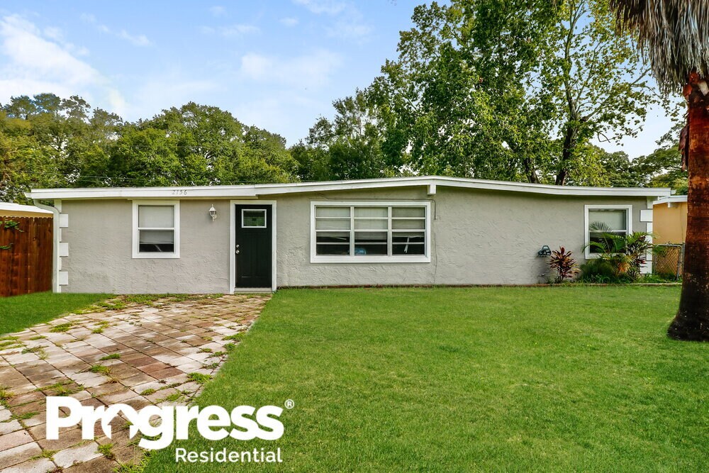 Foto principal - 2156 Alemanda Dr