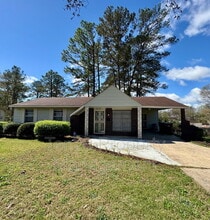 Building Photo - 6732 Playfield Dr