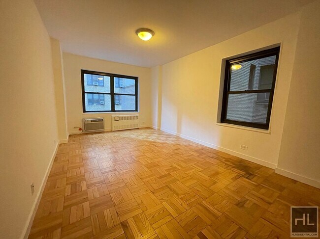 Building Photo - EAST 55 STREET