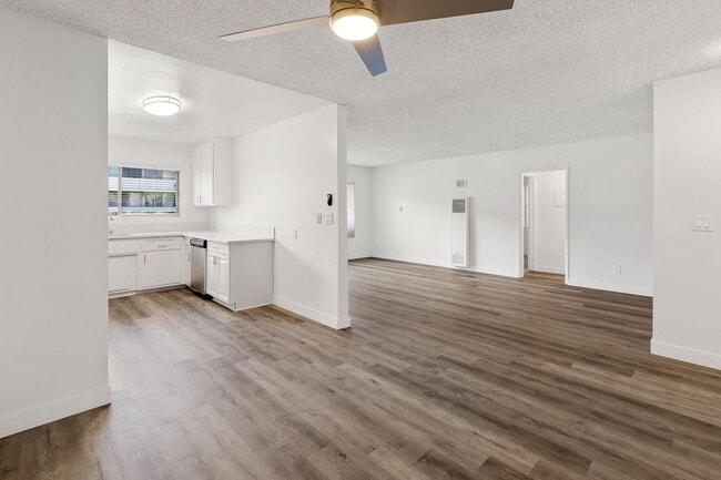 Building Photo - Addison Apartments