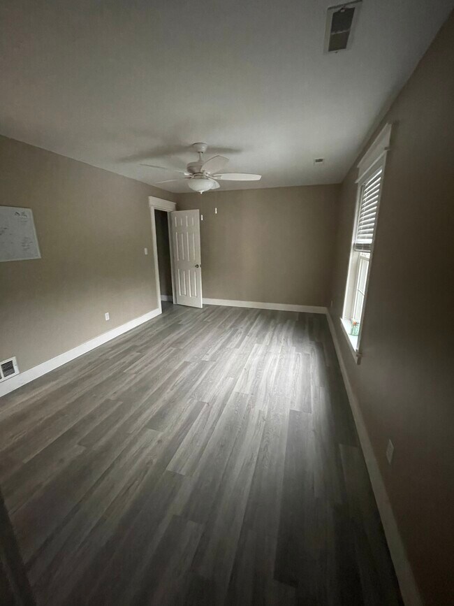 Bedroom - 8325 Old Lemay Ferry Rd