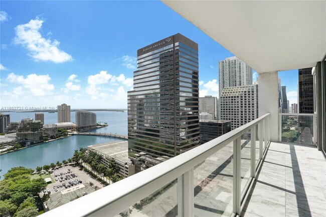 Building Photo - 500 Brickell Ave