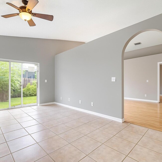 Building Photo - 7082 Davit Cir