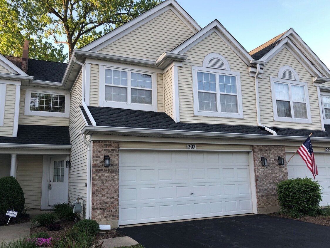 Primary Photo - 207 Ainsley Dr