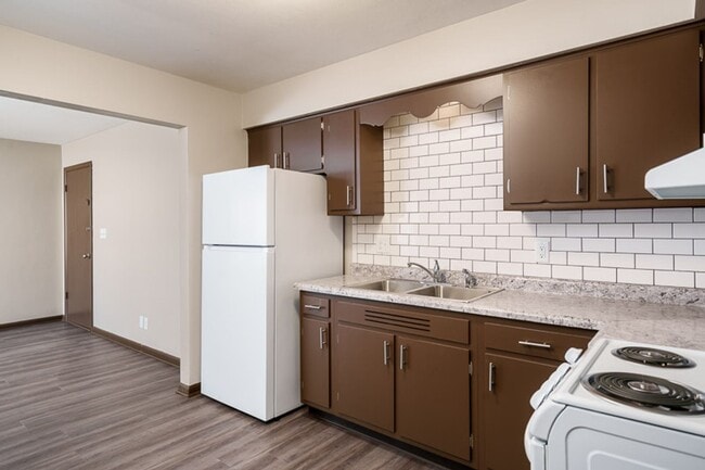 Building Photo - 3220/3222 Darwood Drive