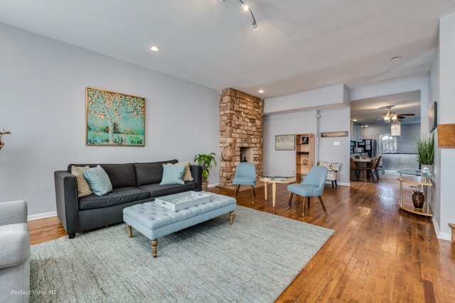 Foto del edificio - 1502 E Marquette Rd
