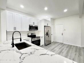 Building Photo - 13424 English Peak Ct