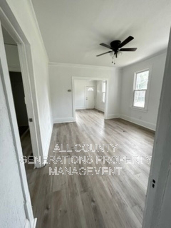 Foto del edificio - 1230 Norwood Rd