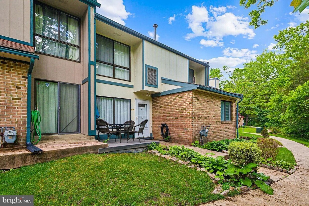 Foto principal - 1008 Timber Creek Rd