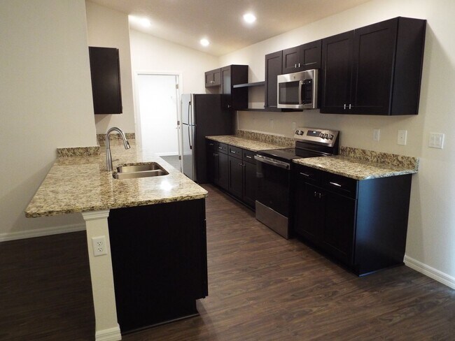Building Photo - 3507 SW 155th Ln