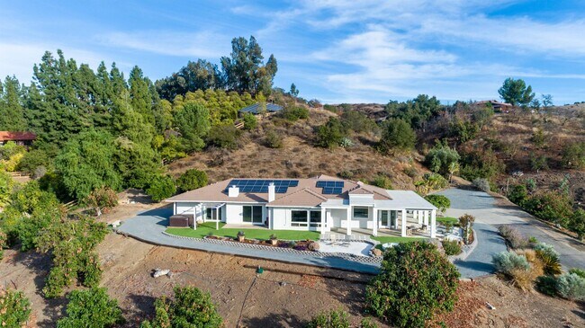 Building Photo - 44230 De Luz Rd
