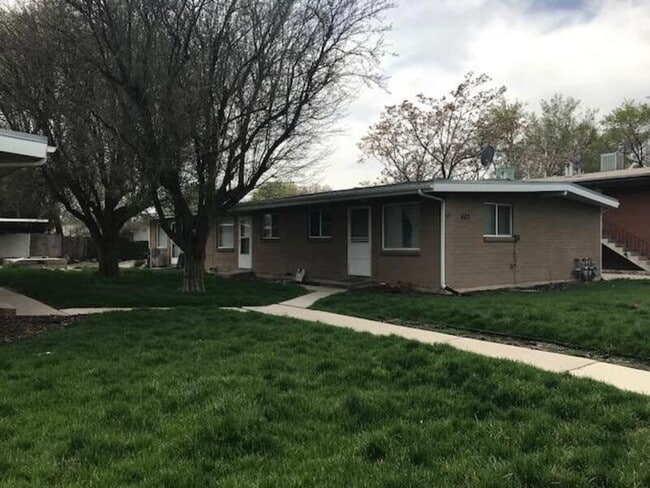 Building Photo - 472 E Granite Ave