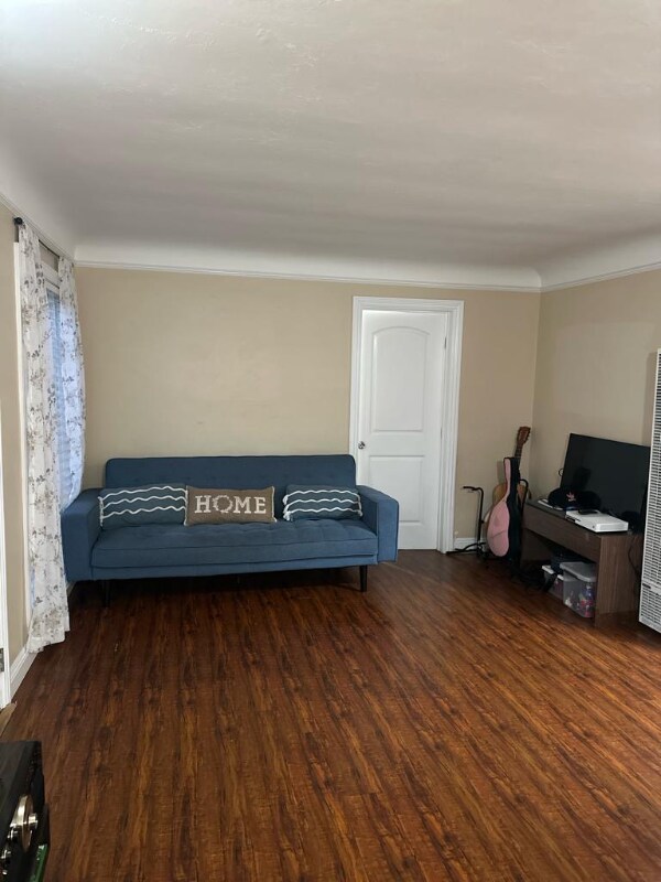 Foto del edificio - 10541 Western Ave