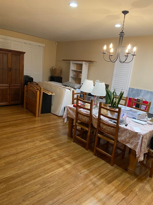 Building Photo - 33832 Augusta Cir