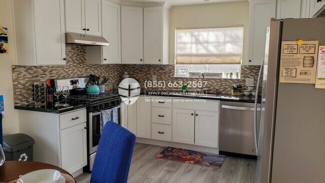 Foto del edificio - 3724 Page St