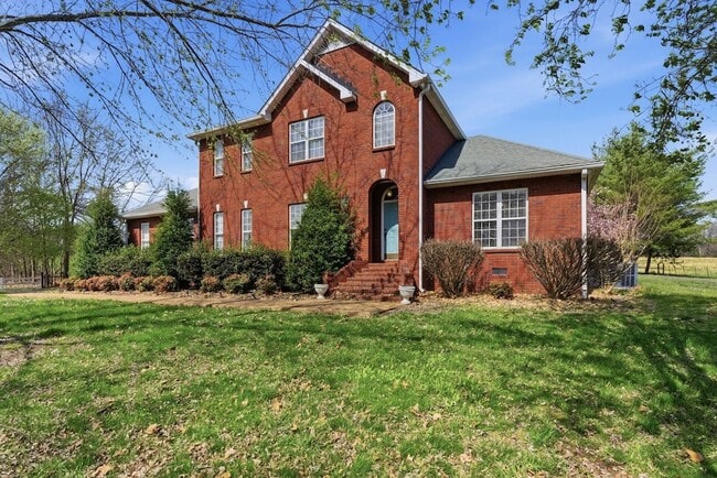 Photo - 449 Sanders Ln House