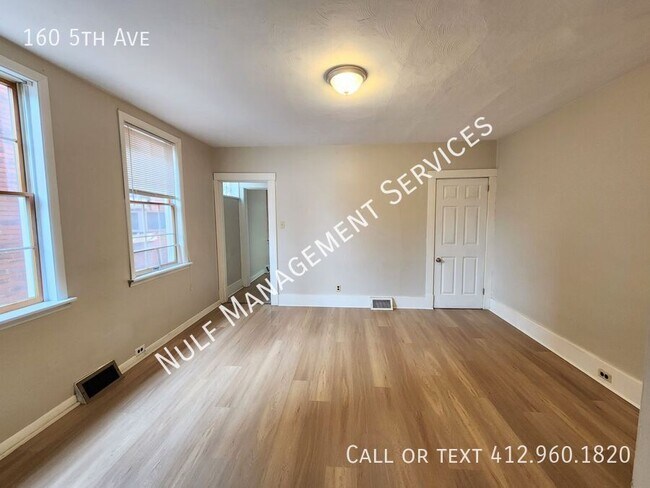 Foto del edificio - 160 5th Ave