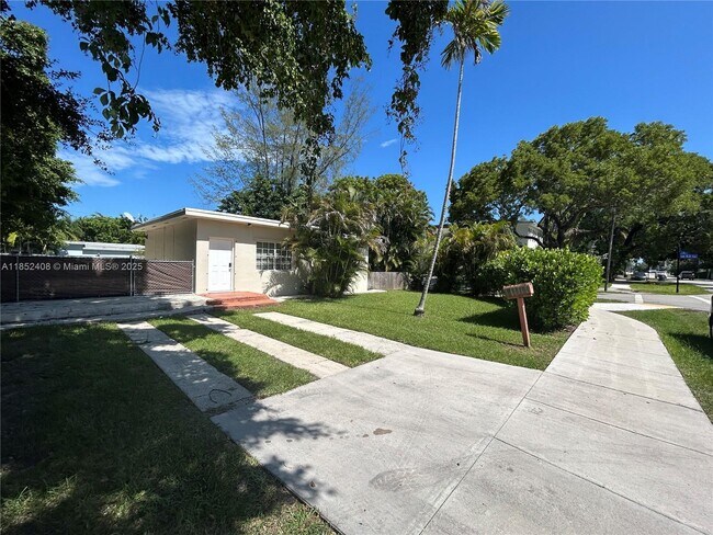 Foto del edificio - 5321 SW 67th Ave