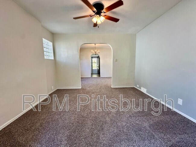 Foto del edificio - 2218 McMonagle Ave