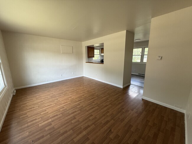 Foto del edificio - 207 N Central Ave