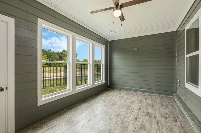 Building Photo - 2056 Grace Johns Cir