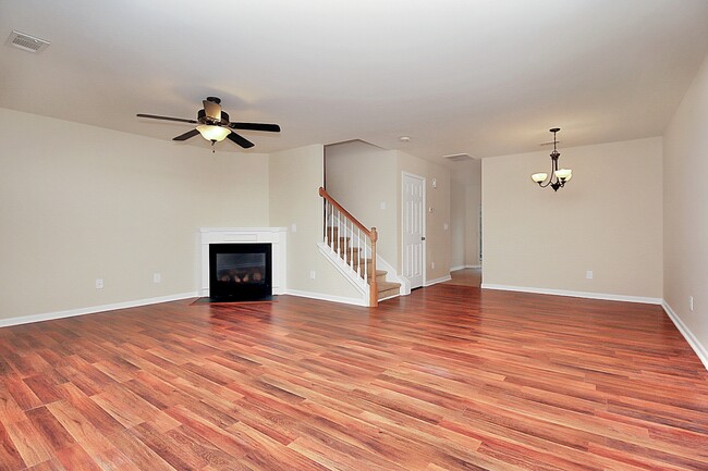 Building Photo - 2571 Brackley Pl NW