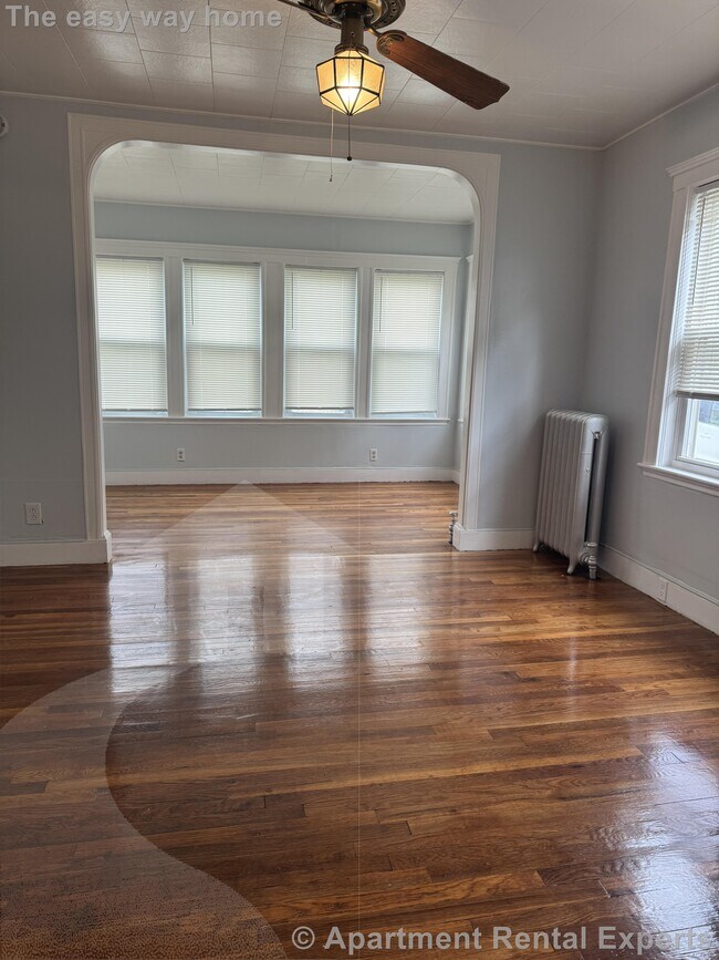 Foto del edificio - 225 Riverside Ave