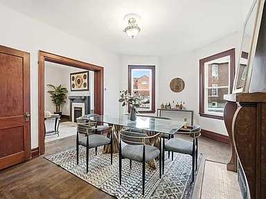 Building Photo - 402 E 18th St