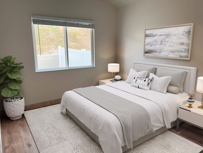 Foto del edificio - New & Updated 2 Bed / 1 Bath Lower Level Unit on Fire Mountain