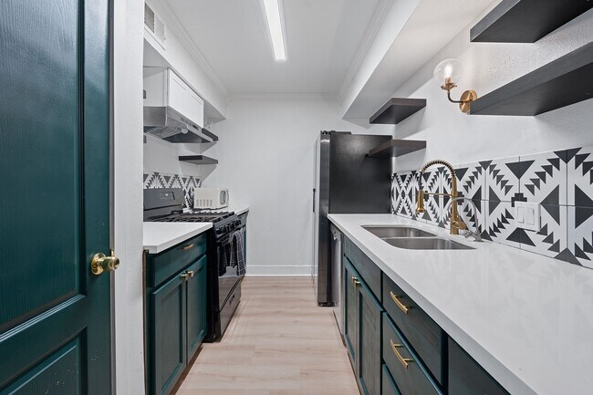 Foto del edificio - 5807 Coventry Ln