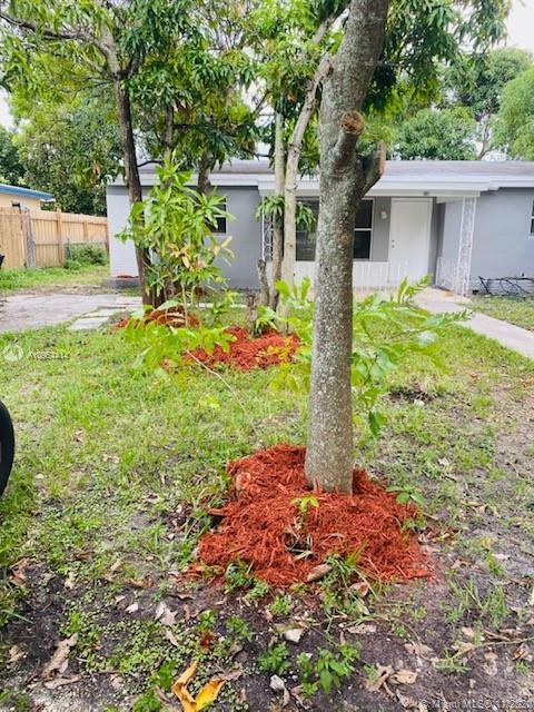 Foto del edificio - 930 SW 29th Way