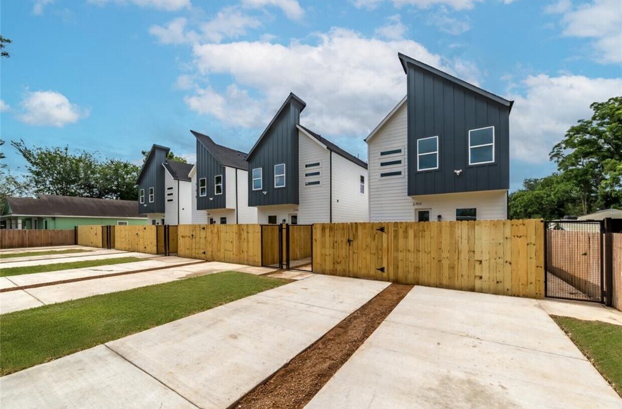 Foto principal - 2704 Bostic St