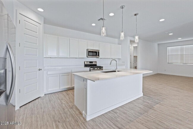 Building Photo - 12160 E Sereno Rd