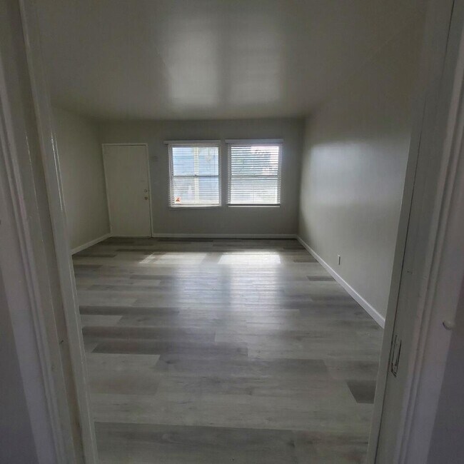 Foto del edificio - 1855 W 87th St