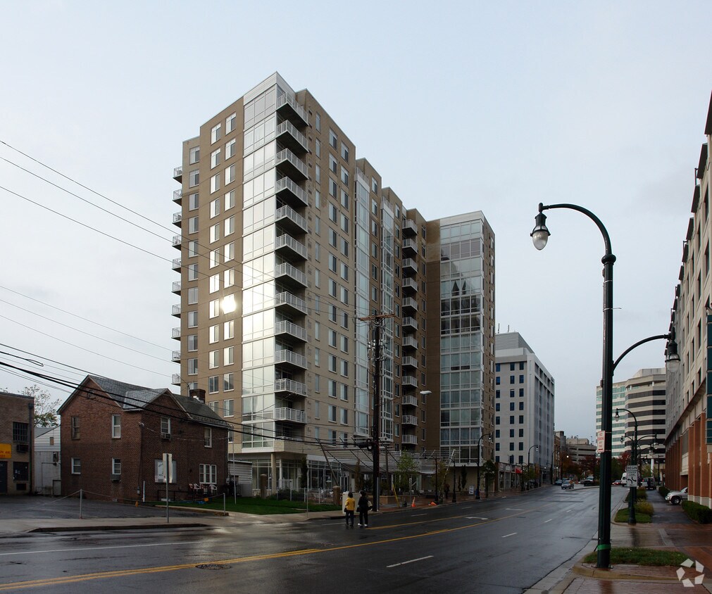 The Crescent Apartments in Silver Spring, MD