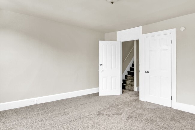 Foto del edificio - 2035 Logan St