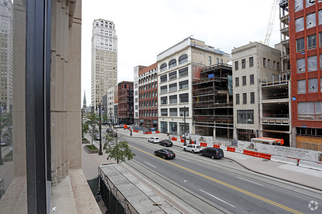 Vistas - The Elliott Building