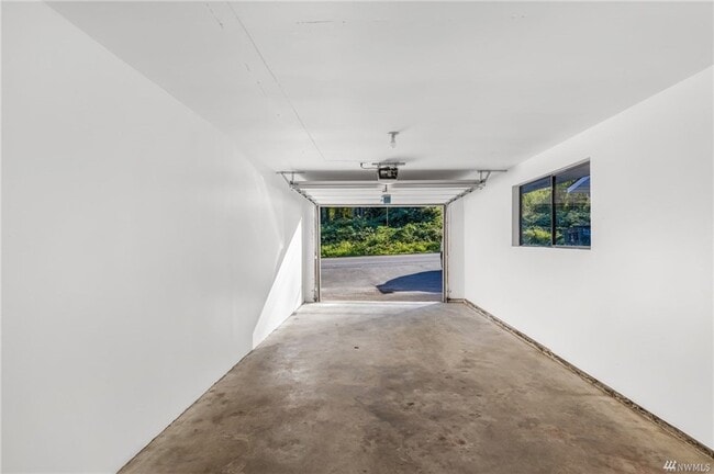 Garage - 20512 Filbert Dr