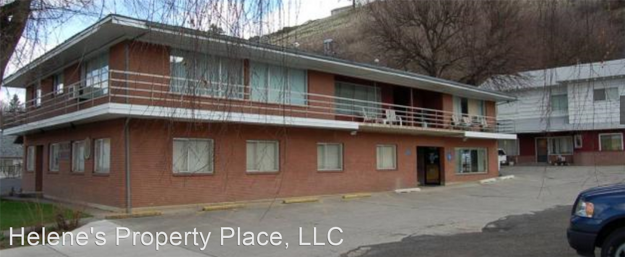 Primary Photo - 300 N Mill St
