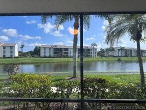 Building Photo - 1102 Green Pine Blvd